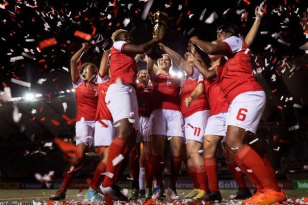 羽毛球培训课程适合什么年龄段？训练方式解析